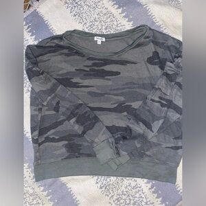Splendid Olive Green Camo Waffle Knit Long Sleeve Top‎